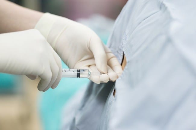 Ketahui Proses Anestesi Spinal dan Efek Sampingnya - Alodokter