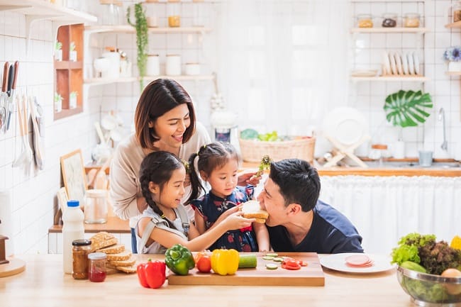 Mengenal Sinbiotik, Kandungan yang Dapat Mencegah Alergi pada Anak - Alodokter