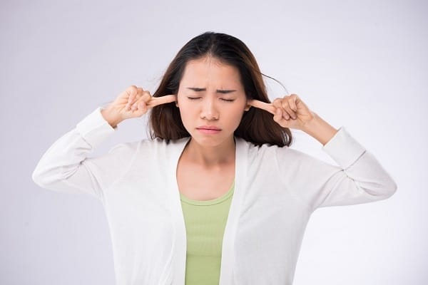 Kondisi Medis di Balik Telinga Berdenging - Alodokter