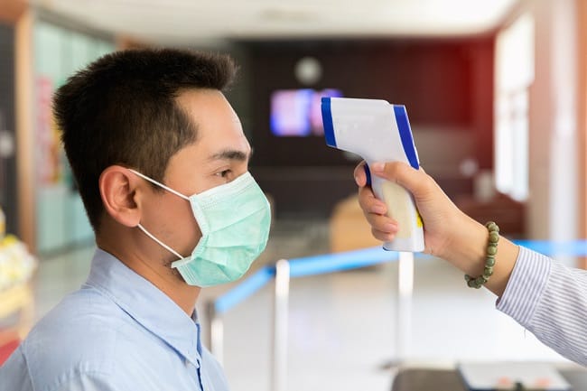 Termometer Infrared Bisa Memancarkan Radiasi, Mitos atau Fakta? - Alodokter