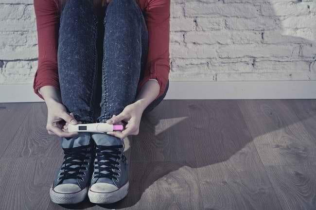 Risiko Hamil di Bawah Usia 20 Tahun pada Ibu dan Bayi - Alodokter