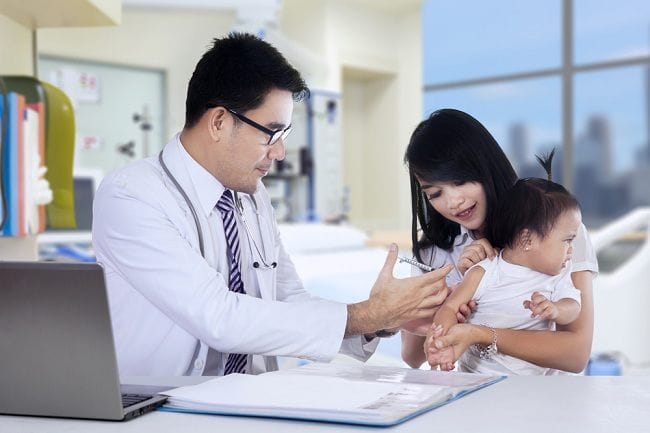 Pentingnya Imunisasi BCG pada Bayi - Alodokter