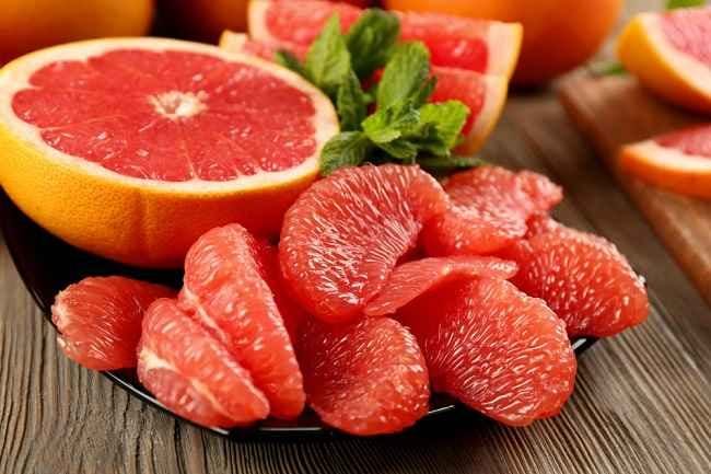 7 Manfaat Grapefruit, Buah yang Mirip Jeruk Bali - Alodokter