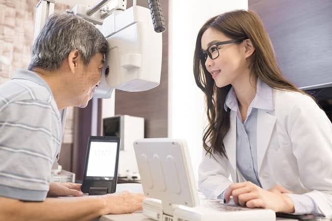 Dokter Mata Ahli Vitreo-Retina dan Penyakit yang Ditanganinya - Alodokter