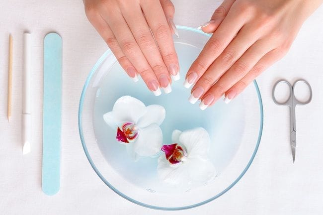 Risiko Infeksi Jamur Kuku dan Cara Pencegahannya yang Tepat - Alodokter