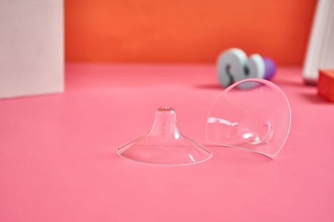 5 Manfaat Nipple Shield untuk Mengatasi Gangguan Menyusui - Alodokter