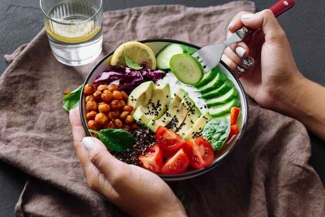 Kenali Perbedaan Vegan dan Vegetarian - Alodokter