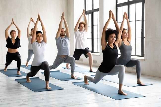 Mengenal Hatha Yoga, Dasar dari Segala Jenis Yoga - Alodokter