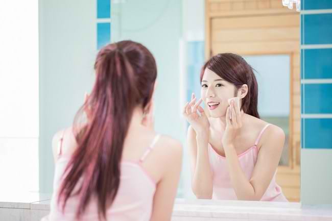 Cara Merawat Kulit Berdasarkan Jenisnya - Alodokter