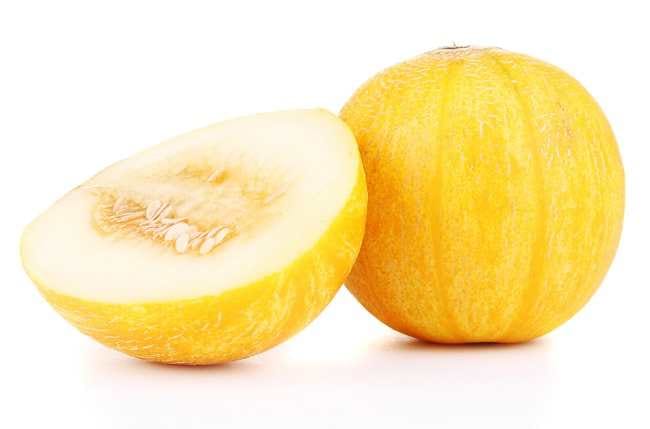 6 Manfaat Buah Blewah, dari Mencegah Dehidrasi hingga Menjaga Kesehatan Kulit - Alodokter