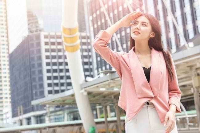 Bahaya Polusi pada Kulit dan Langkah Pencegahannya - Alodokter