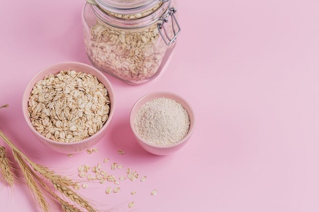 4 Manfaat Mandi Oatmeal bagi Kesehatan Kulit - Alodokter