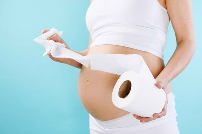 BAB Berdarah Saat Hamil, Ketahui Penyebab dan Cara Mengatasinya - Alodokter