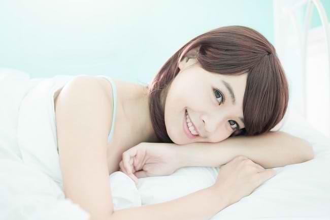 Ini Rahasia Wajah Cerah Saat Bangun Tidur - Alodokter