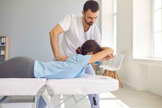 Terapi Chiropractic untuk Nyeri Punggung - Alodokter