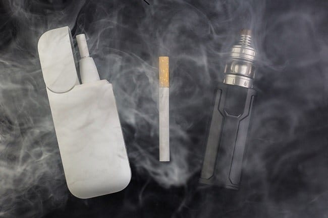 Perbedaan Bahaya Rokok dengan Produk Tembakau Alternatif - Alodokter