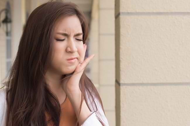 Yuk, Ketahui Lebih Jauh mengenai Pembusukan Gigi - Alodokter