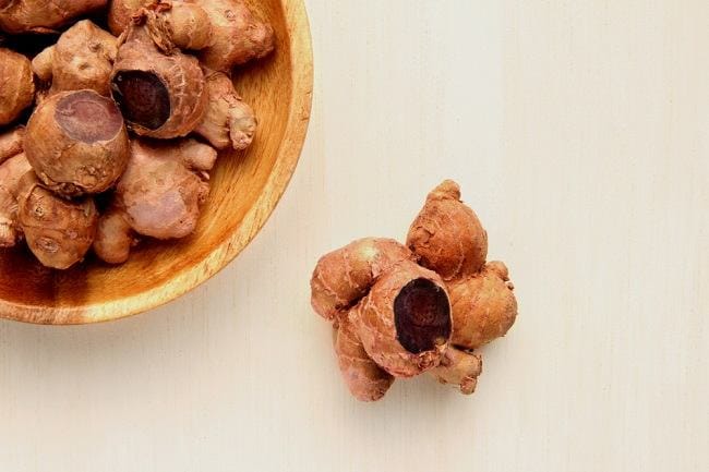 5 Manfaat Kunyit Hitam bagi Kesehatan - Alodokter