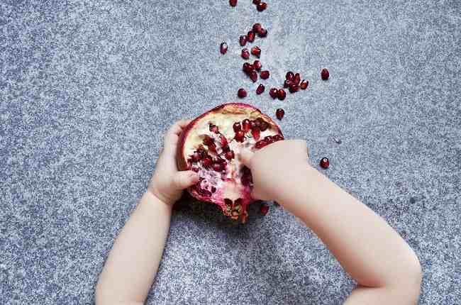 5 Manfaat Buah Delima untuk Anak - Alodokter