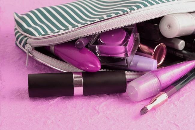 8 Benda yang Tidak Boleh Dipinjamkan ke Orang Lain - Alodokter