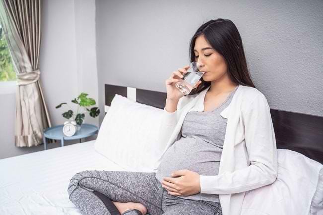 Inilah Asupan Cairan yang Harus Diperhatikan oleh Ibu Hamil - Alodokter