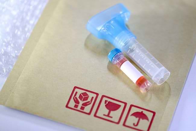 PCR Saliva, Tes COVID-19 yang Terasa Lebih Nyaman - Alodokter