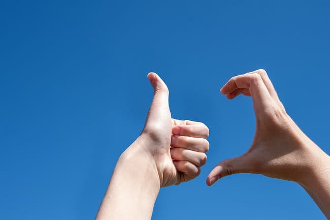 Jangan Sampai Terjebak Friendzone, Kenali Ciri-Ciri dan Tips Mengatasinya - Alodokter