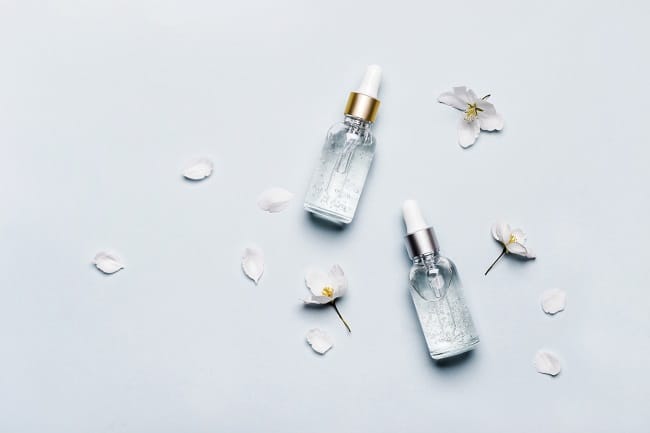 Daftar Kandungan Skincare yang Baik untuk Dikombinasikan - Alodokter