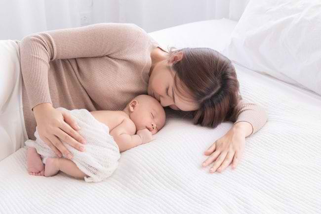 6 Cara Menidurkan Bayi yang Mudah dan Perlu Dicoba - Alodokter