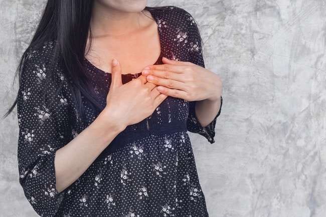 Waspadai, Sesak Nafas Karena Maag atau Serangan Jantung - Alodokter