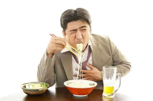 Memahami penyebab anak menolak makan adalah langkah awal menemukan solusi yang tepat