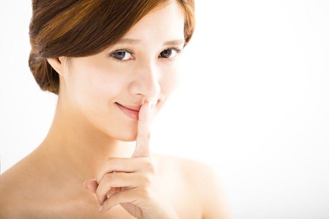 8 Rahasia Wanita yang Pria Harus Tahu! - Alodokter