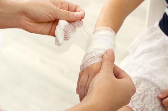 Obat Bisul untuk Anak dan Perawatan di Rumah - Alodokter