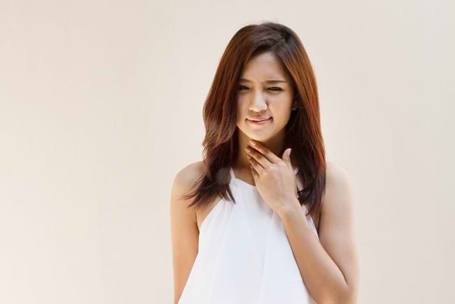 Kenali 4 Penyebab Suara Serak dan Cara Mencegahnya - Alodokter