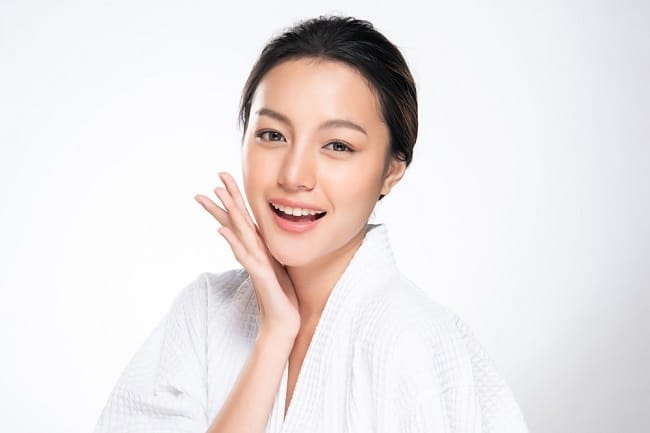 Ingin Punya Wajah Mulus dan Tirus? Ini Caranya - Alodokter