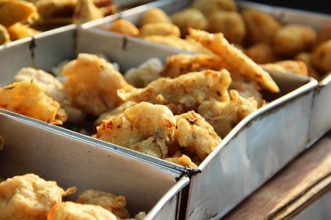 Yuk, Ketahui Makanan Penyebab Sembelit Saat Berpuasa - Alodokter