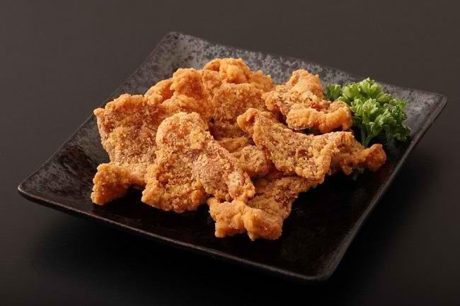 Kenali 4 Bahaya Kulit Ayam jika Dikonsumsi Berlebihan - Alodokter