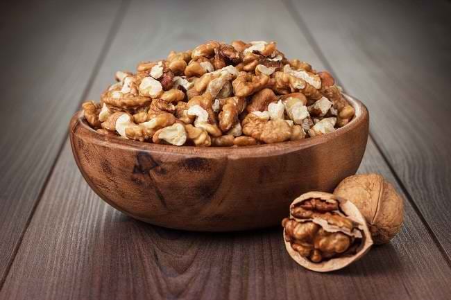 5 Manfaat Kacang Walnut untuk Kesehatan - Alodokter