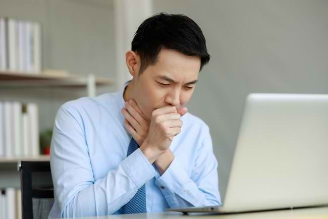 Kenali 3 Penyebab Infeksi Paru-Paru dan Faktor Risikonya - Alodokter