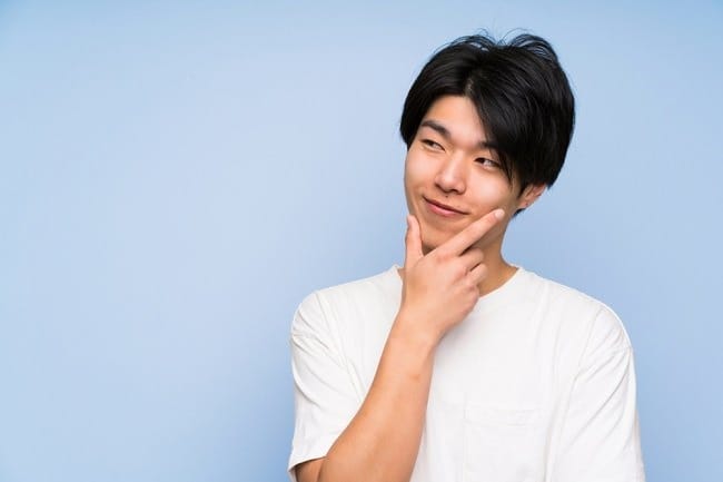 Mengintip Beragam Fantasi Seksual Pria - Alodokter