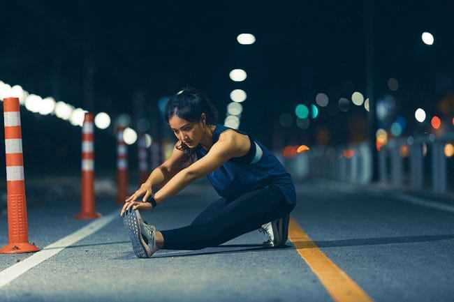 Ketahui Fakta Seputar Olahraga Sebelum Tidur - Alodokter