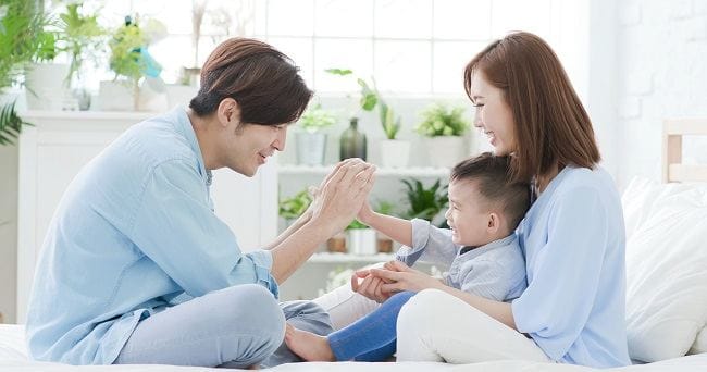 Selain Usia Bunda, Usia Ayah juga Pengaruhi Kesehatan Bayi - Alodokter