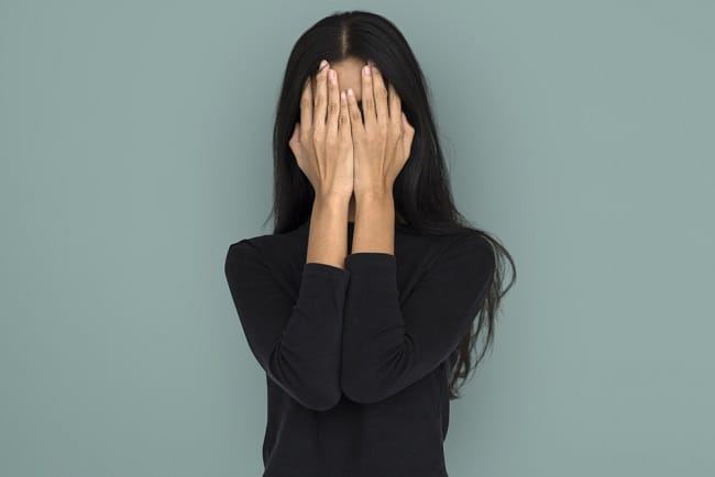 Waspadai Ekshibisionis, Suka Pamer Organ Intim di Tempat Umum - Alodokter