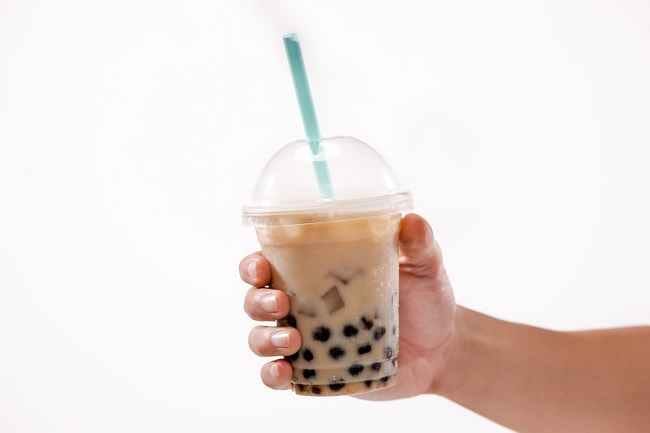 Sering Minum Bubble Tea? Ini Bahayanya! - Alodokter