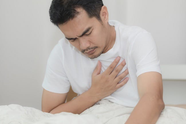 6 Penyebab Asam Lambung Naik di Malam Hari dan Cara Mengatasinya - Alodokter