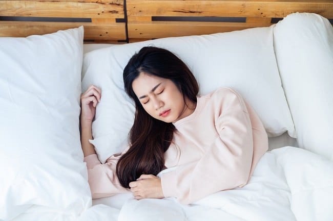 Kejang Saat Tidur, Ini Penyebab, Gejala, dan Tips Mencegahnya - Alodokter