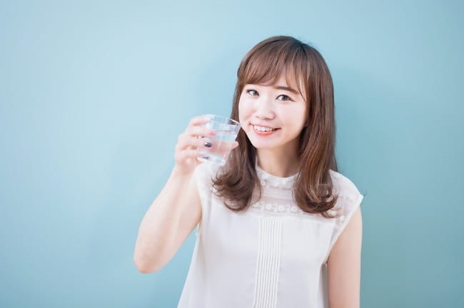 Saat Emosi, Minum Air Bisa Bantu Tenangkan Diri, Kok Bisa? - Alodokter