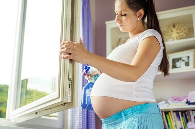 Pekerjaan Rumah yang Harus Dihindari Ibu Hamil - Alodokter