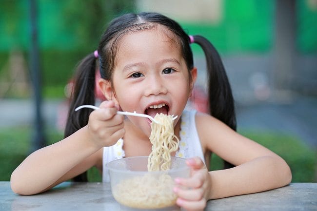 MSG Bikin Anak Bodoh, Benarkah? - Alodokter