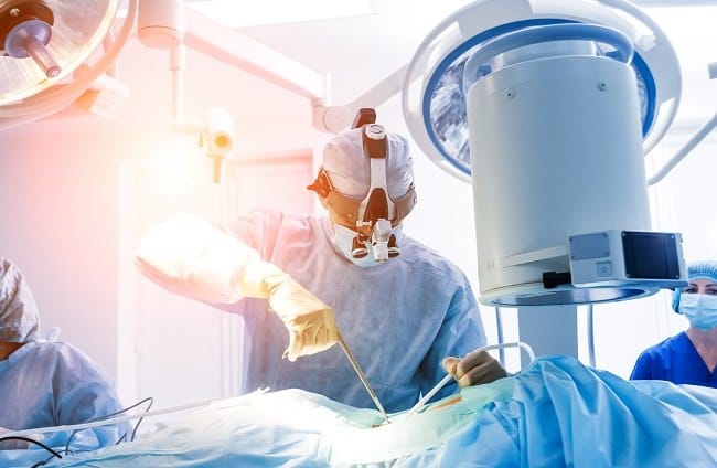 Operasi Tulang Belakang, Ini yang Harus Anda Ketahui - Alodokter